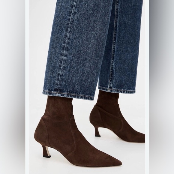 Stuart Weitzman Shoes - Stuart Weitzman VINNY 50 BROWN STRETCH SUEDE ANKLE BOOT KITTEN HEEL SHOE 8 $650